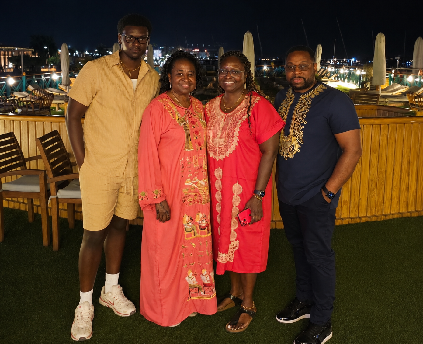 Elite Eagles guests with Win Winn Travels